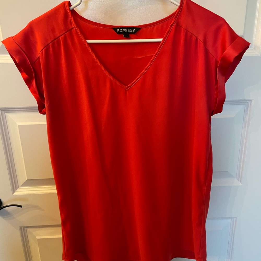 Express shirt coral size small